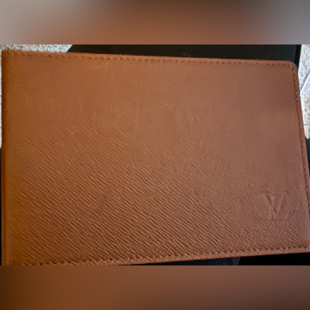 Louis Vuitton Taiga Photo ID / Card Holder Brown Leather Bifold Wallet Authentic